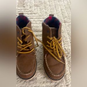 Cat and jack boys boots size 2